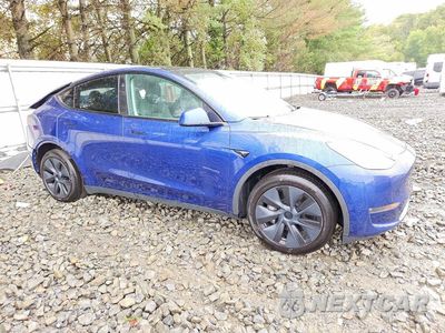 Czwarte zdjęcie samochodu z boku: 2024 TESLA MODEL Y VIN:7SAYGDEE7RF168973 - miniatura