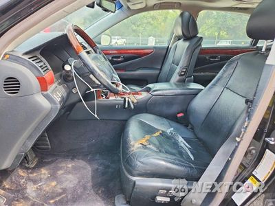 Zdjęcie 7 z 13 samochodu: 2011 LEXUS LS 460L VIN:JTHGL1EF6B5041830 - miniatura