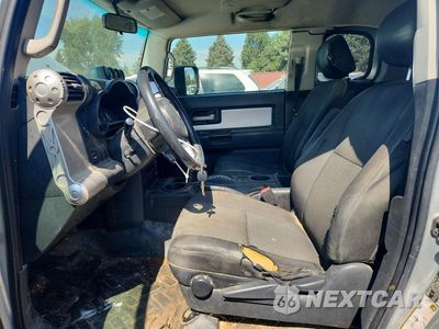 Zdjęcie 7 z 12 samochodu: 2008 TOYOTA FJ CRUISER BASE VIN:JTEBU11F38K022236 - miniatura