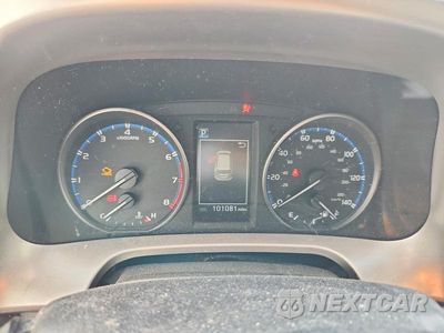 Zdjęcie 9 z 12 samochodu: 2017 TOYOTA RAV4 LE VIN:JTMBFREV6HJ133691 - miniatura