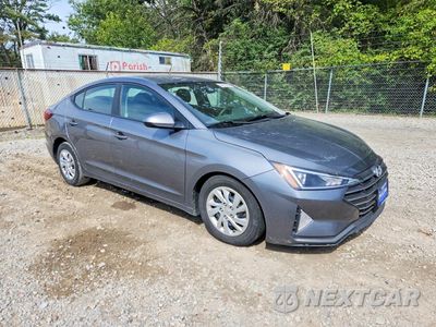 Czwarte zdjęcie samochodu z boku: 2019 HYUNDAI ELANTRA SE VIN:5NPD74LF8KH475650 - miniatura