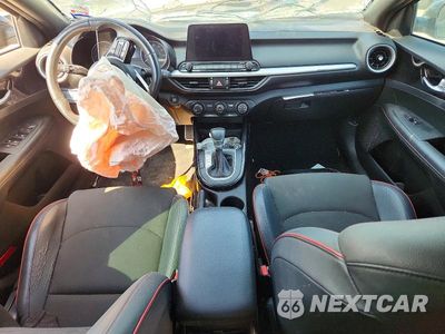 Zdjęcie 8 z 12 samochodu: 2020 KIA FORTE GT VIN:3KPF44AC3LE238340 - miniatura