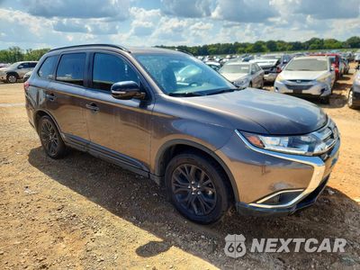 Czwarte zdjęcie samochodu z boku: 2018 MITSUBISHI OUTLANDER SE VIN:JA4AD3A33JZ019572 - miniatura