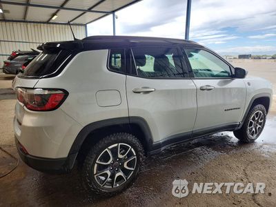 Trzecie zdjęcie samochodu z tyłu: 2025 JEEP COMPASS TRAILHAWK VIN:3C4NJDDN6ST570106 - miniatura
