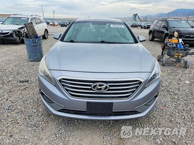 Piąte zdjęcie samochodu w środku: 2017 HYUNDAI SONATA SE VIN:5NPE24AF8HH451718 - miniatura