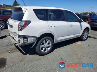 Trzecie zdjęcie samochodu z tyłu: 2014 TOYOTA RAV4 EV BASE VIN:2T3YL4DV9EW003005 - miniatura
