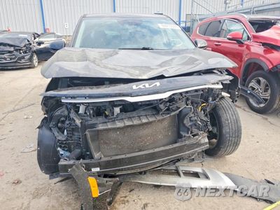 Piąte zdjęcie samochodu w środku: 2023 KIA SELTOS LX VIN:KNDEPCAA6P7431373 - miniatura