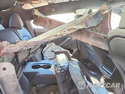 Zdjęcie 10 z 13 samochodu: 2026 TESLA MODEL Y VIN:7SAYGDEE6TF574203 - miniatura