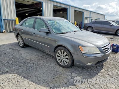 Czwarte zdjęcie samochodu z boku: 2010 HYUNDAI SONATA LIMITED V6 VIN:5NPEU4AF1AH577855 - miniatura