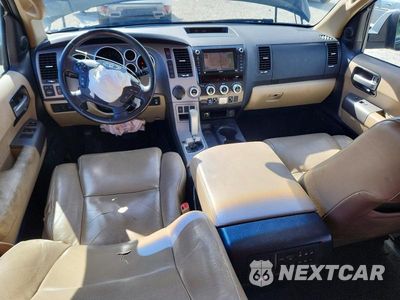 Zdjęcie 8 z 13 samochodu: 2012 TOYOTA SEQUOIA LIMITED VIN:5TDKY5G19CS039037 - miniatura