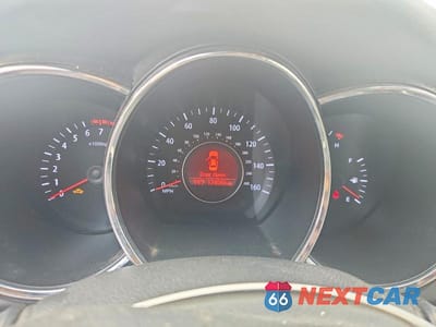 Zdjęcie 9 z 13 samochodu: 2012 KIA OPTIMA EX VIN:5XXGN4A79CG071462 - miniatura