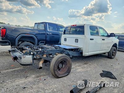 Trzecie zdjęcie samochodu z tyłu: 2023 RAM 3500 TRADESMAN VIN:3C63RRGL1PG521068 - miniatura