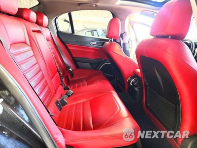 Zdjęcie 10 z 12 samochodu: 2018 ALFA ROMEO GIULIA TI VIN:ZARFAECN0J7580201 - miniatura