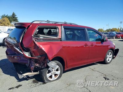 Trzecie zdjęcie samochodu z tyłu: 2011 TOYOTA SIENNA LE VIN:5TDKK3DC7BS065033 - miniatura