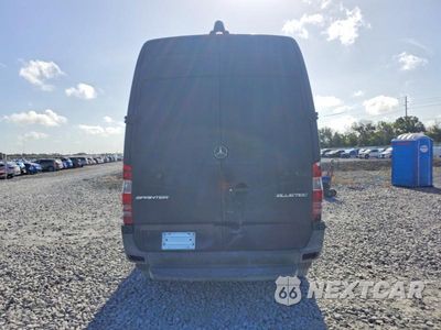 Zdjęcie 10 z 13 samochodu: 2014 MERCEDES-BENZ SPRINTER 2500 DELIVERY VAN VIN:WD3PE7CC2E5872814 - miniatura