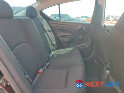 Zdjęcie 10 z 12 samochodu: 2017 NISSAN VERSA 1.6 S VIN:3N1CN7AP3HL833182 - miniatura