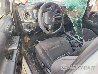 Zdjęcie 8 z 12 samochodu: 2017 TOYOTA TACOMA TRD OFF-ROAD VIN:3TMCZ5AN0HM054952 - miniatura