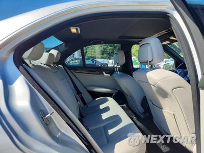 Zdjęcie 10 z 12 samochodu: 2013 MERCEDES-BENZ C 300 4MATIC VIN:WDDGF8AB4DA782403 - miniatura