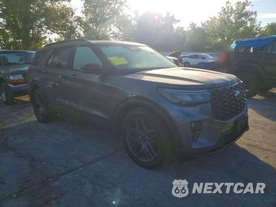 Czwarte zdjęcie samochodu z boku: 2025 FORD EXPLORER ST VIN:1FMWK8GC8SGB42184 - miniatura