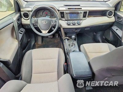 Zdjęcie 8 z 13 samochodu: 2015 TOYOTA RAV4 LE VIN:JTMZFREV5FJ057263 - miniatura