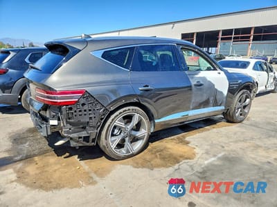 Trzecie zdjęcie samochodu z tyłu: 2026 GENESIS GV80 PRESTIGE VIN:KMUHCESB0TU316563 - miniatura