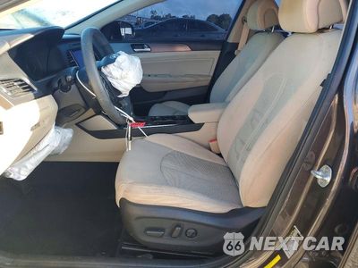 Zdjęcie 7 z 12 samochodu: 2017 HYUNDAI SONATA SPORT VIN:5NPE34AF0HH561188 - miniatura