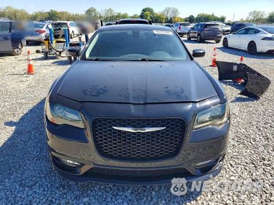 Piąte zdjęcie samochodu w środku: 2018 CHRYSLER 300 TOURING VIN:2C3CCAAG7JH190712 - miniatura