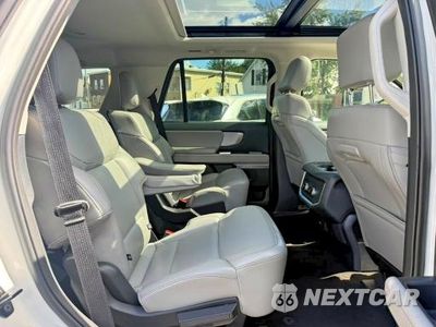 Zdjęcie 8 z 11 samochodu: 2025 FORD EXPEDITION ACTIVE VIN:1FMJU1H86SEA45826 - miniatura