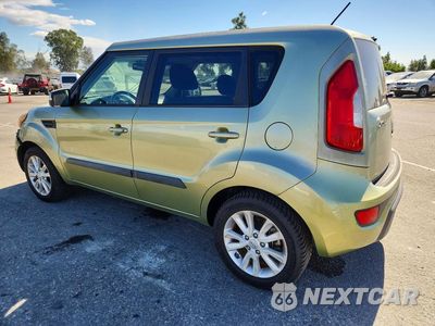 Drugie zdjęcie samochodu z przodu: 2013 KIA SOUL + VIN:KNDJT2A6XD7559983 - miniatura