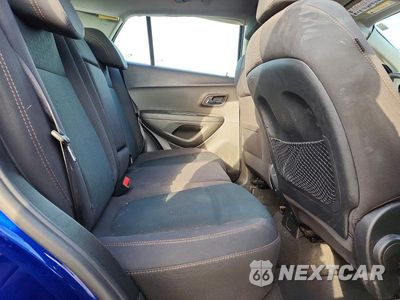 Zdjęcie 11 z 13 samochodu: 2017 CHEVROLET TRAX LS VIN:3GNCJKSB1HL172449 - miniatura