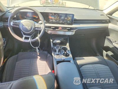 Zdjęcie 8 z 12 samochodu: 2026 KIA K5 LXS VIN:KNAG24J71T5454662 - miniatura