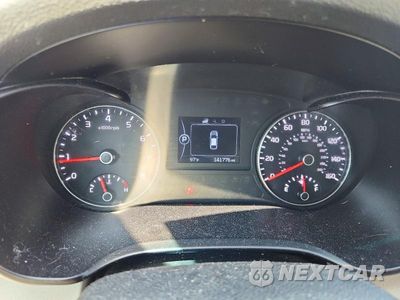 Zdjęcie 9 z 12 samochodu: 2017 KIA OPTIMA LX VIN:5XXGT4L3XHG125908 - miniatura