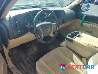 Zdjęcie 8 z 12 samochodu: 2007 CHEVROLET SILVERADO K1500 VIN:2GCEK19C871666847 - miniatura