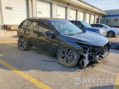 Czwarte zdjęcie samochodu z boku: 2021 NISSAN ROGUE SV VIN:5N1AT3BBXMC699102 - miniatura