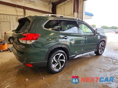 Trzecie zdjęcie samochodu z tyłu: 2023 SUBARU FORESTER TOURING VIN:JF2SKARC1PH430090 - miniatura