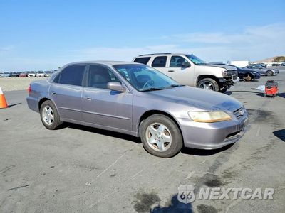 Czwarte zdjęcie samochodu z boku: 2000 HONDA ACCORD EX VIN:1HGCG1658YA063436 - miniatura