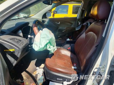Zdjęcie 7 z 12 samochodu: 2013 HYUNDAI TUCSON LIMITED VIN:KM8JU3AC0DU596949 - miniatura