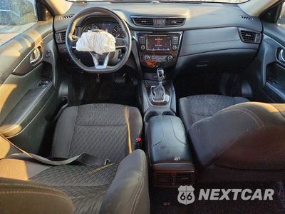 Zdjęcie 8 z 13 samochodu: 2020 NISSAN ROGUE S VIN:5N1AT2MT1LC748265 - miniatura