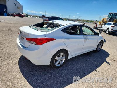 Trzecie zdjęcie samochodu z tyłu: 2013 HYUNDAI ELANTRA GLS VIN:5NPDH4AE1DH425179 - miniatura