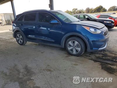 Czwarte zdjęcie samochodu z boku: 2019 KIA NIRO LX VIN:KNDCB3LC0K5334579 - miniatura