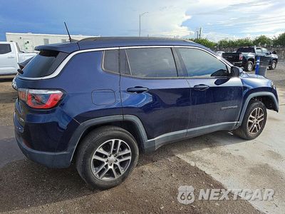 Trzecie zdjęcie samochodu z tyłu: 2018 JEEP COMPASS LATITUDE VIN:3C4NJDBB0JT255731 - miniatura