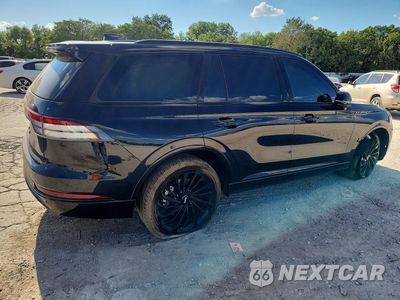 Trzecie zdjęcie samochodu z tyłu: 2025 LINCOLN AVIATOR RESERVE VIN:5LM5J7XC9SGL15605 - miniatura