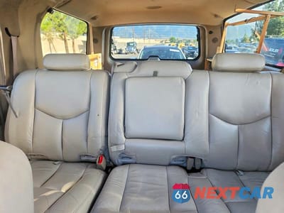 Zdjęcie 10 z 14 samochodu: 2003 CHEVROLET SUBURBAN K2500 VIN:3GNGK26U53G222166 - miniatura