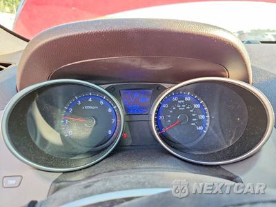 Zdjęcie 9 z 13 samochodu: 2012 HYUNDAI TUCSON GL VIN:KM8JT3AB5CU393225 - miniatura