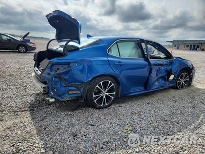 Trzecie zdjęcie samochodu z tyłu: 2020 TOYOTA CAMRY SE VIN:4T1G11AK9LU314840 - miniatura