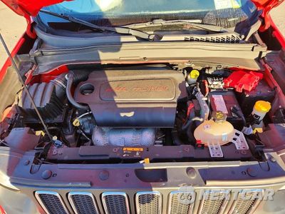 Zdjęcie 11 z 12 samochodu: 2018 JEEP RENEGADE SPORT VIN:ZACCJBAB4JPJ01024 - miniatura