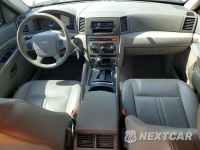 Zdjęcie 8 z 13 samochodu: 2006 JEEP GRAND CHEROKEE LAREDO VIN:1J4GR48K06C100862 - miniatura