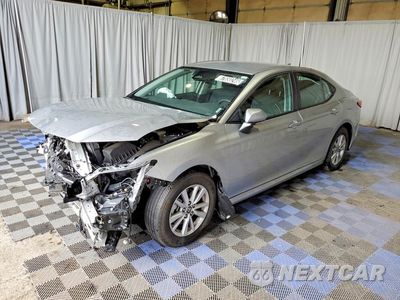 2026 TOYOTA CAMRY LE 4T1DAACK3TU690613 - główne zdjęcie licytacji z USA - miniatura