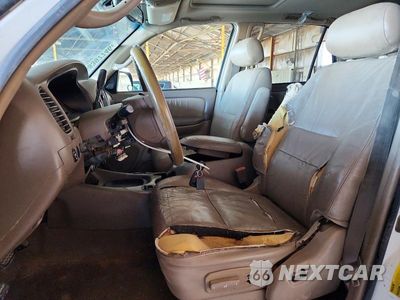 Zdjęcie 7 z 13 samochodu: 2004 TOYOTA SEQUOIA LIMITED VIN:5TDZT38A54S230715 - miniatura