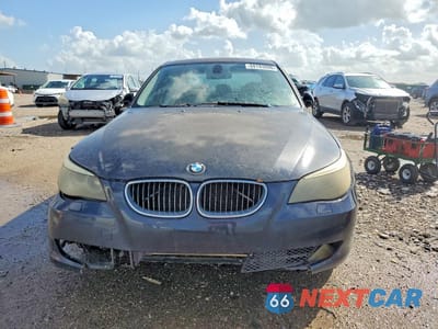 Piąte zdjęcie samochodu w środku: 2010 BMW 528 I VIN:WBANU5C56AC128965 - miniatura